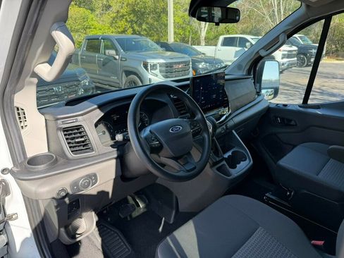 Used 2024 Ford Transit 350 XLT image 3