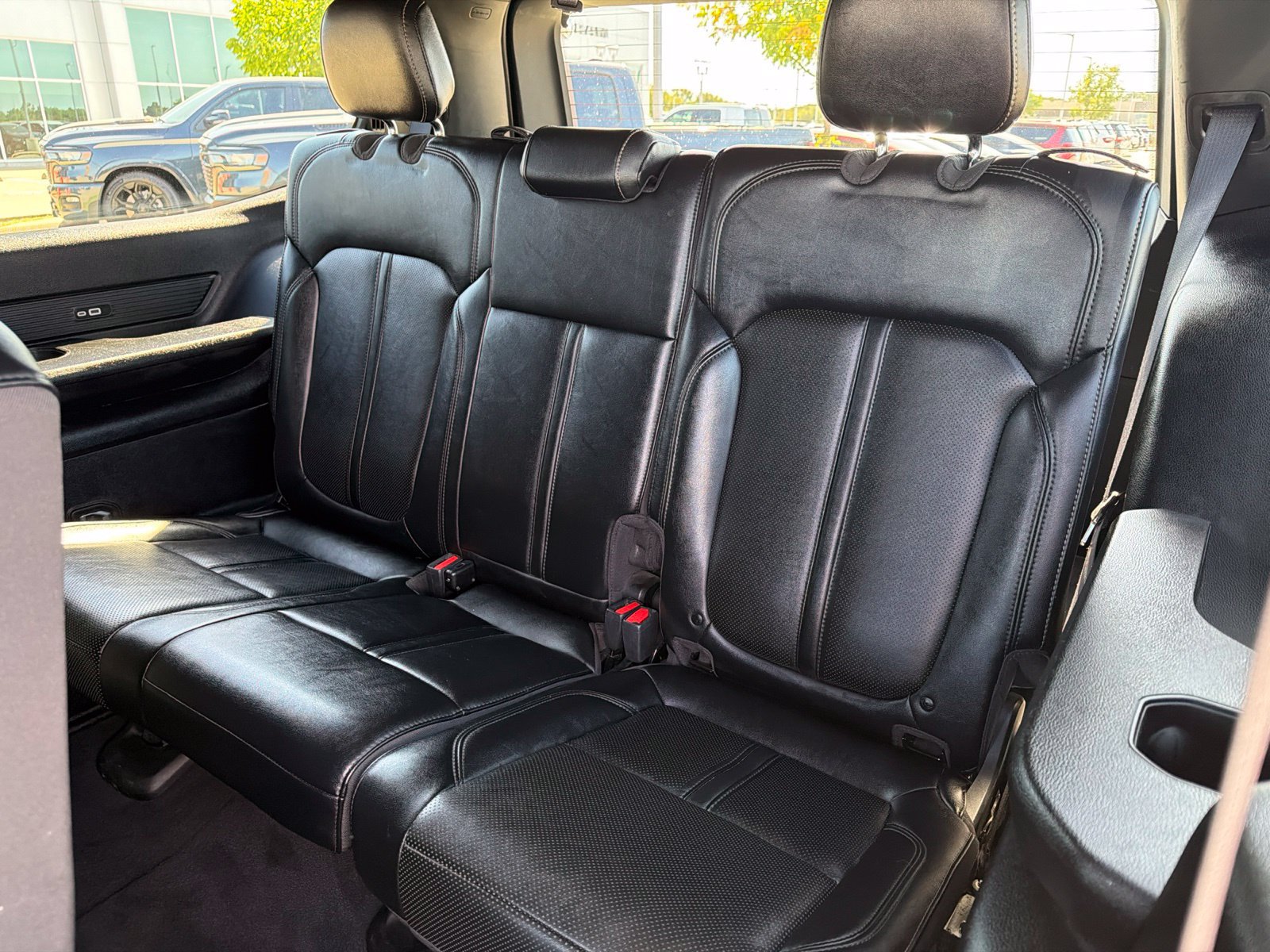 Used 2024 Jeep Wagoneer Series II w/ Flexible Seating Group AWD/4WD image 17