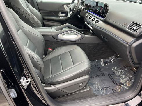 Used 2022 Mercedes-Benz GLS 450 4MATIC image 13