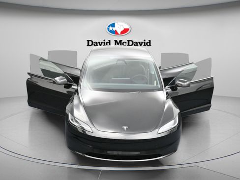 Used 2025 Tesla Model 3 Long Range image 26