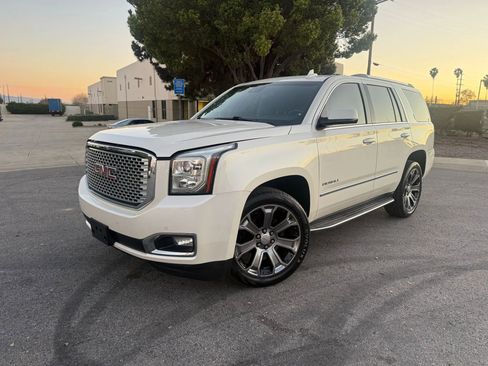 Used 2015 GMC Yukon Denali AWD/4WD image 1