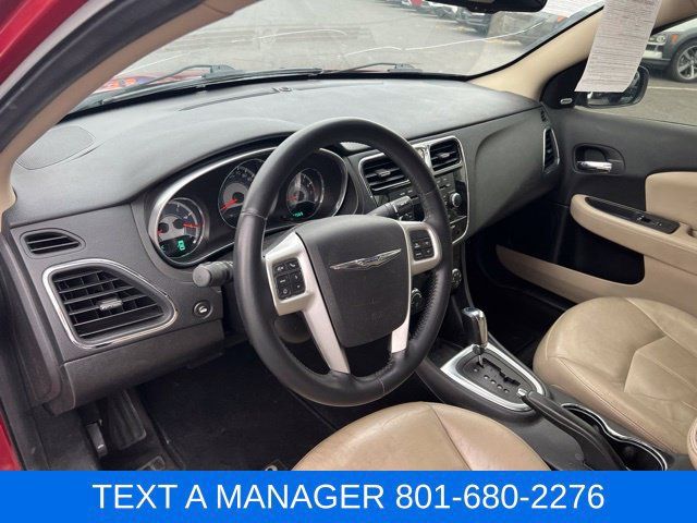 Used 2013 Chrysler 200 Limited FWD image 18