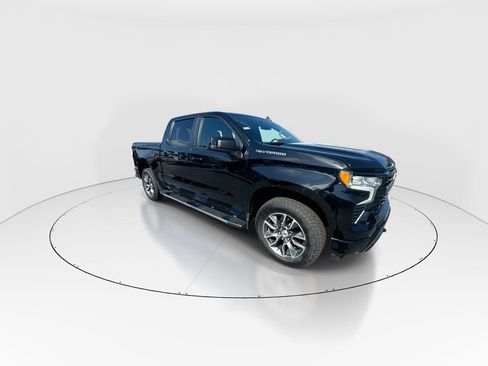 Used 2023 Chevrolet Silverado 1500 RST w/ Convenience Package II image 2