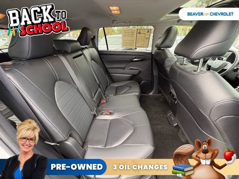 Used 2025 Toyota Highlander XLE AWD/4WD image 27