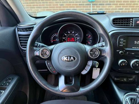 Used 2019 Kia Soul FWD image 14