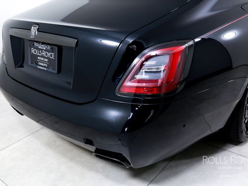 Used 2022 Rolls-Royce Ghost Black Badge image 43