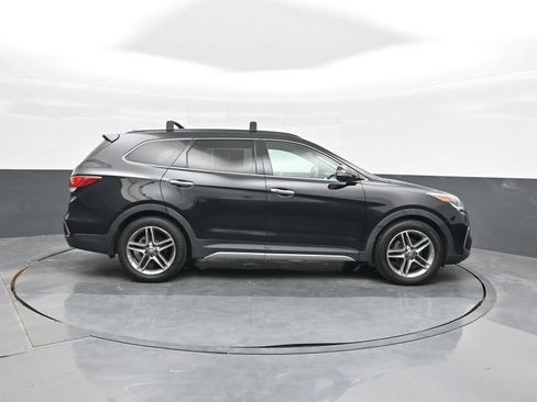 Used 2018 Hyundai Santa Fe Limited AWD/4WD image 9