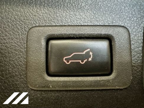 Used 2018 Subaru Forester 2.5i Touring AWD/4WD image 29