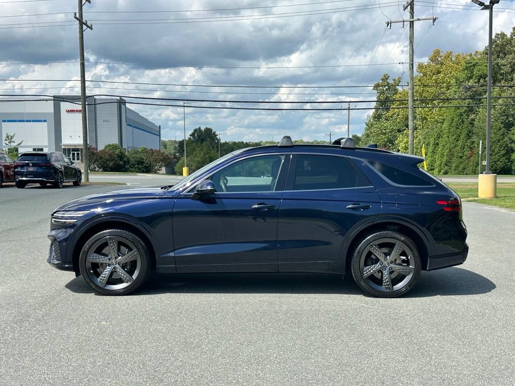 Used 2023 Genesis GV70 2.5T w/ Sport Prestige Package AWD/4WD image 3