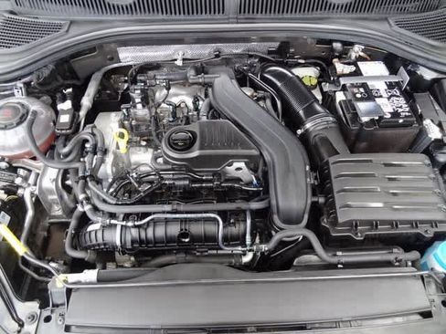 Used 2024 Volkswagen Jetta SE image 41