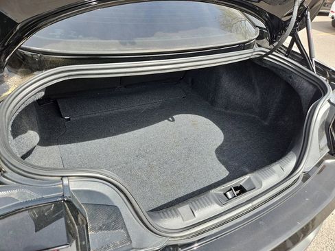 Used 2025 Ford Mustang EcoBoost image 9