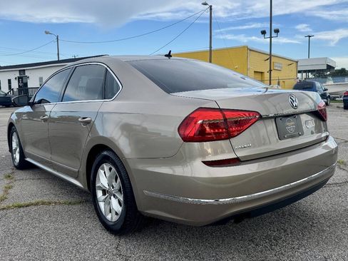 Used 2016 Volkswagen Passat 1.8T S FWD image 4