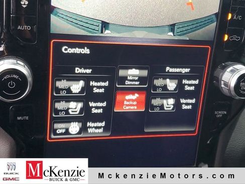 Used 2020 RAM 1500 Laramie w/ Sport Appearance Package AWD/4WD image 18