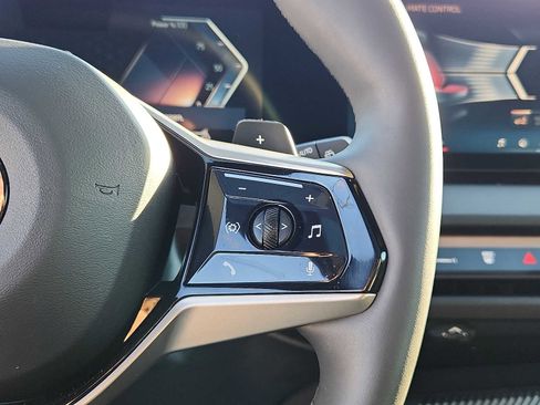 Used 2025 BMW X3 xDrive30i w/ Premium Package image 21