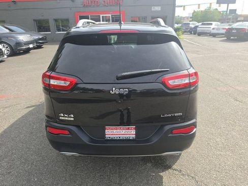 Used 2017 Jeep Cherokee Latitude w/ Comfort & Sound Group AWD/4WD image 26