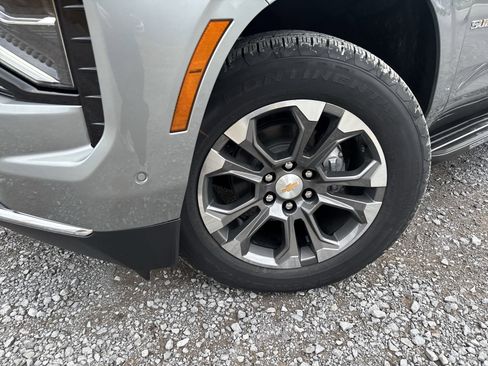 New 2026 Chevrolet Suburban LT w/ Comfort Package image 13