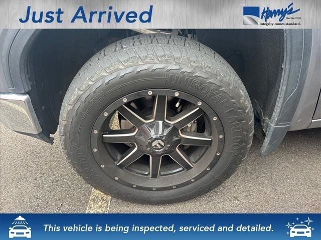 Used 2019 GMC Sierra 1500 SLT w/ X31 Off-Road Package AWD/4WD image 4