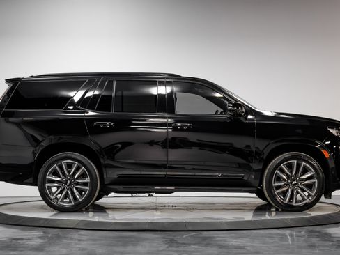 Used 2022 Cadillac Escalade Sport w/ Touring Package image 15