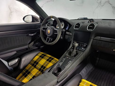 Used 2023 Porsche 718 Cayman GT4 RS w/ Weissach Package RWD image 21