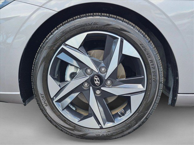 Used 2023 Hyundai Elantra Limited FWD image 23