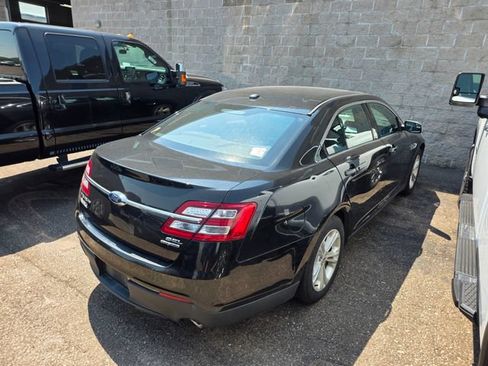 Used 2015 Ford Taurus SEL FWD image 4