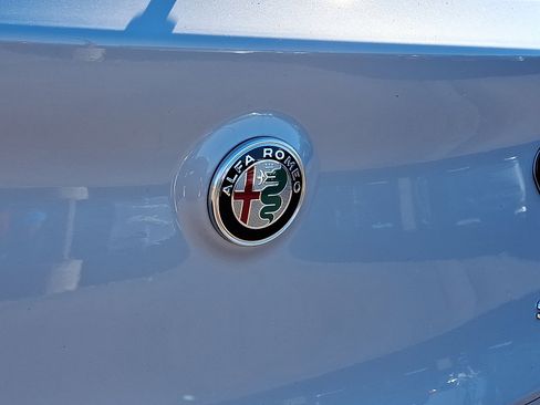 New 2025 Alfa Romeo Stelvio Sprint image 21