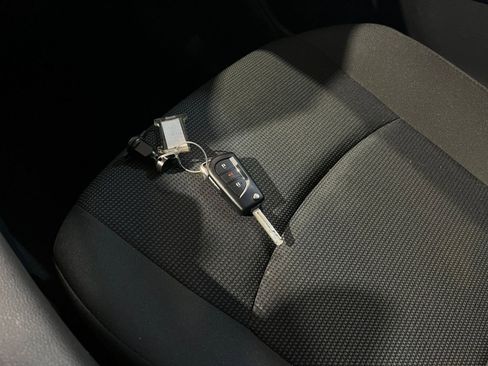 Used 2025 Toyota RAV4 LE image 22