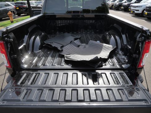 Used 2022 RAM 1500 Big Horn AWD/4WD image 18