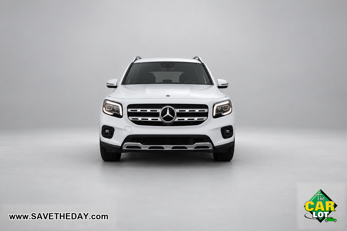Used 2022 Mercedes-Benz GLB 250 w/ Premium Package Lite image 11