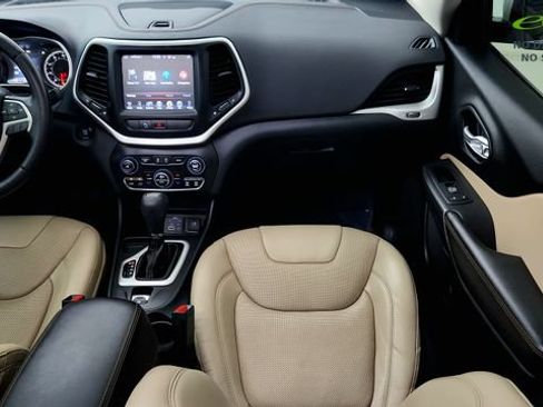 Used 2016 Jeep Cherokee Limited w/ Luxury Group FWD image 52