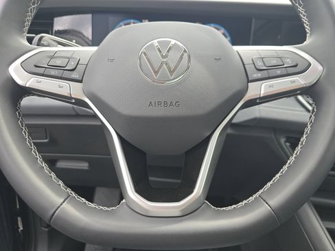 New 2026 Volkswagen Tiguan SE AWD/4WD image 21