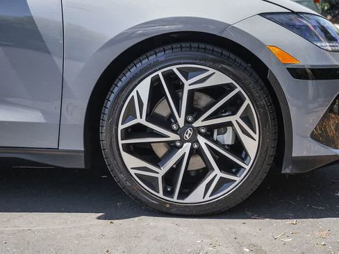 Certified 2024 Hyundai Ioniq 6 SEL AWD/4WD image 9
