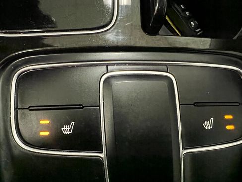 Used 2016 Kia Cadenza Premium image 47