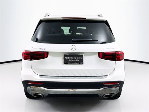 New 2025 Mercedes-Benz GLB 250 4MATIC image 6