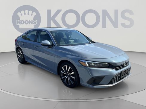 Used 2023 Honda Civic EX image 10