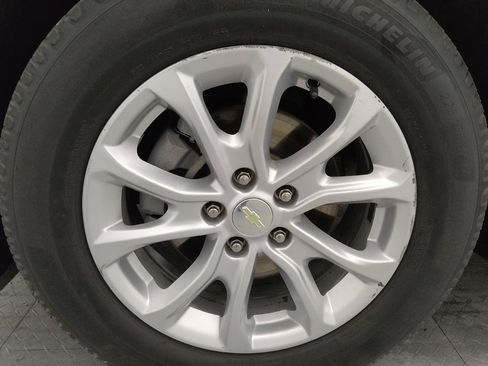 Used 2020 Chevrolet Equinox LS FWD image 31