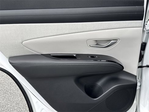 New 2026 Hyundai Tucson Limited image 13