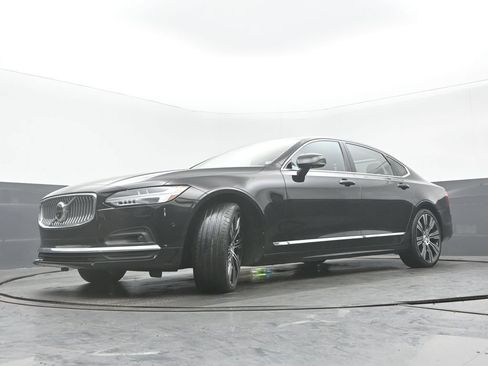 Used 2023 Volvo S90 B6 Ultimate w/ Protection Package Premier AWD/4WD image 29