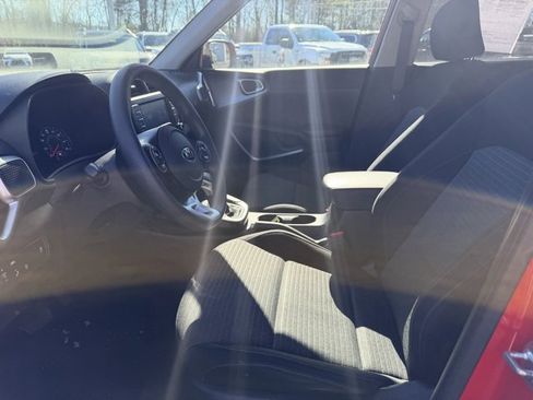 Used 2021 Kia Soul S image 9