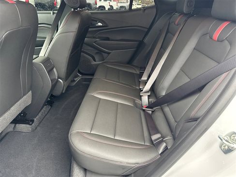 Used 2025 Chevrolet Trax RS w/ Driver Confidence Package image 21