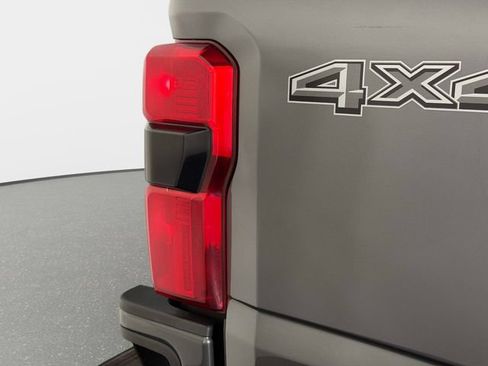Used 2023 Ford F250 Lariat w/ Black Appearance Package AWD/4WD image 14
