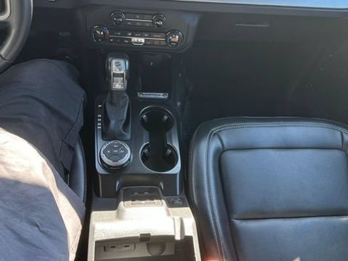 Used 2025 Ford Bronco Outer Banks AWD/4WD image 19