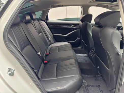 Used 2022 Honda Accord Touring image 39