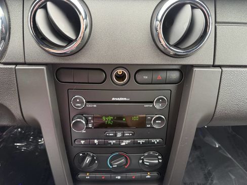 Used 2008 Ford Mustang GT Premium image 16