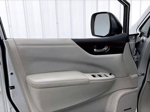 Used 2013 Nissan Quest SL image 21