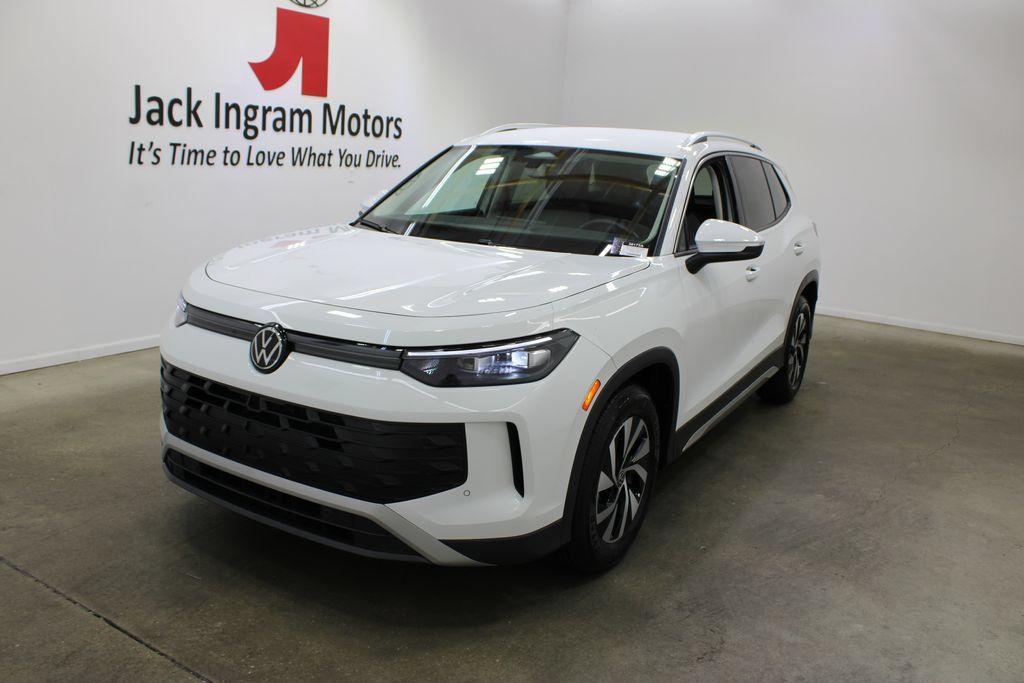 Certified 2026 Volkswagen Tiguan S FWD image 2