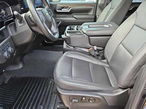 Certified 2025 Chevrolet Silverado 2500 LT w/ Z71 Chrome Sport Edition image 19