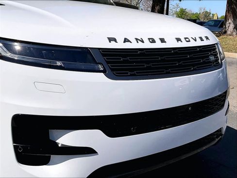 Used 2025 Land Rover Range Rover Sport S image 32