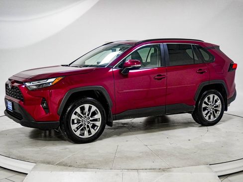 Used 2024 Toyota RAV4 XLE Premium image 4