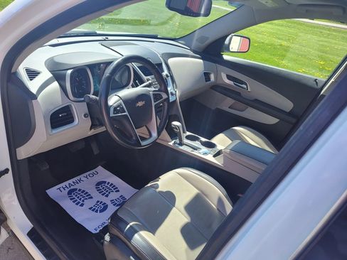 Used 2011 Chevrolet Equinox LTZ image 5